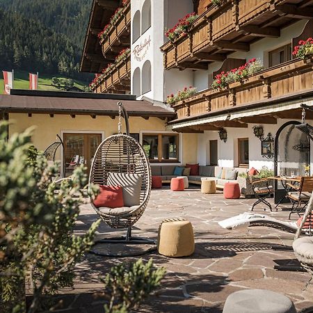 Biohotel Rastbichlhof Neustift im Stubaital Exterior photo